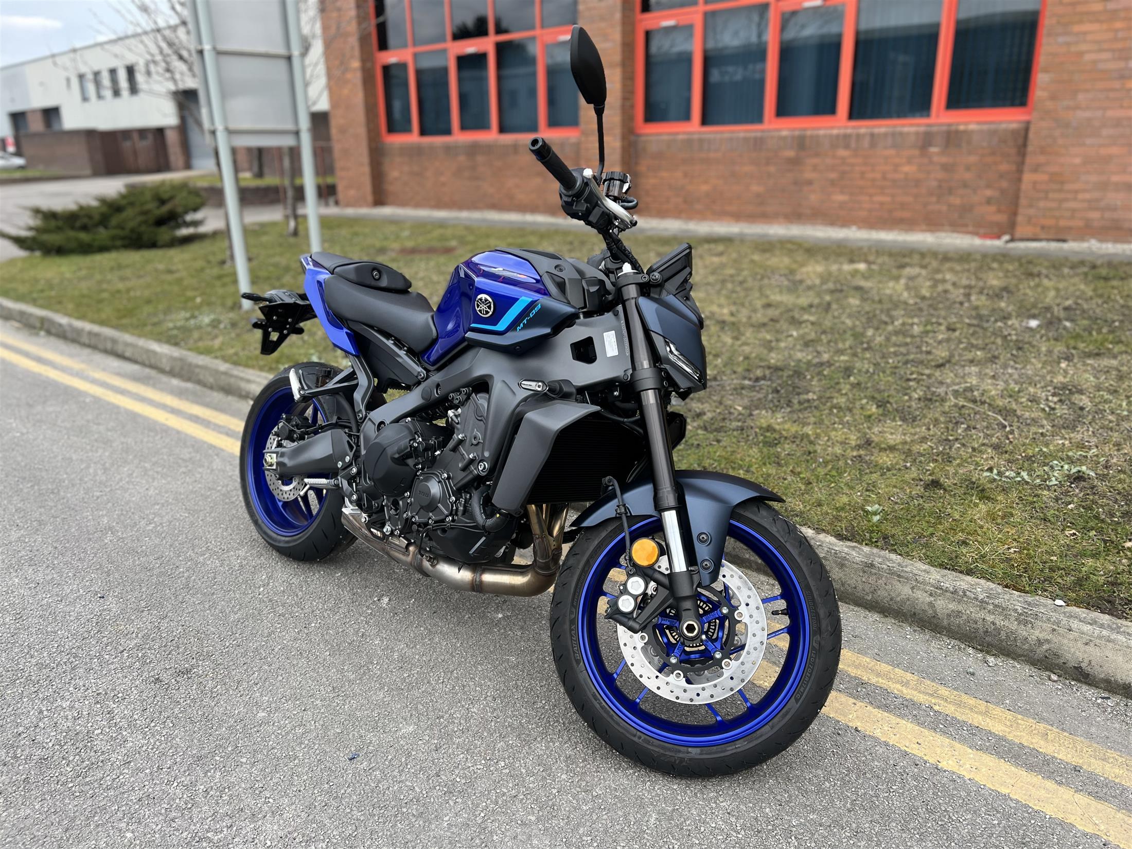 NEW Yamaha MT-09